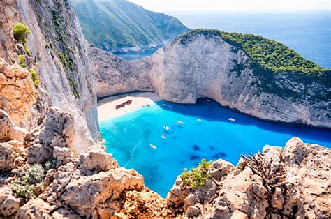 places to visit in greece.